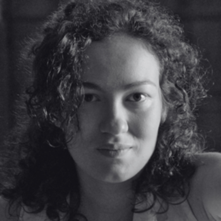 Portrait de Janaina Leite